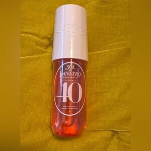 Sol de Janeiro Cheirosa 40 Fragrance Mist in Pink and White